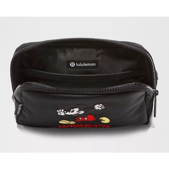 New - Disney x Lululemon Mickey in Motion 1L Everywhere Belt Bag - Picture 3 of 6